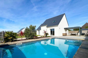 Villa avec piscine privée, sauna, jardin et parking